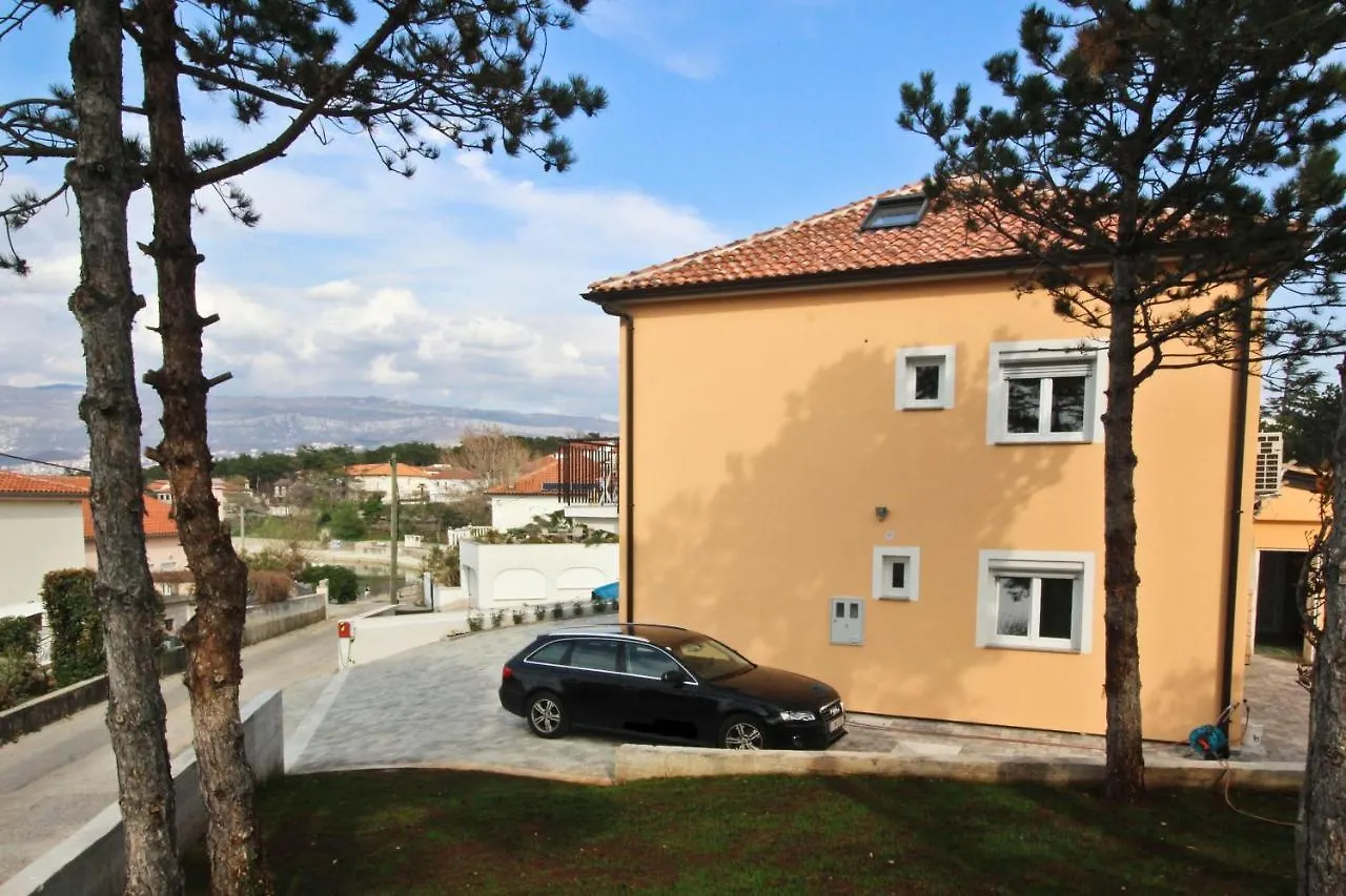 Apartments By The Sea Silo, Krk - 18682 0*, Silo (Krk) Croatia