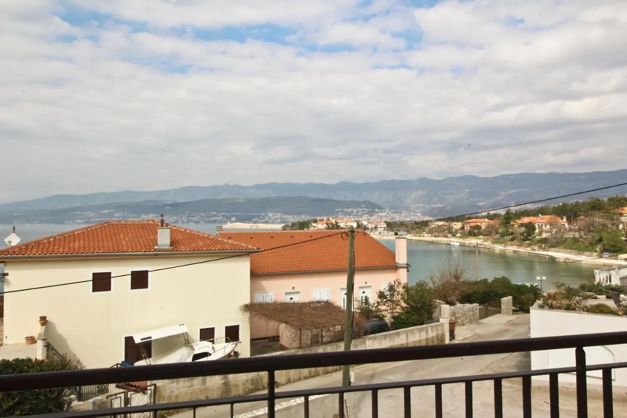 Apartments By The Sea Silo, Krk - 18682 Croatia